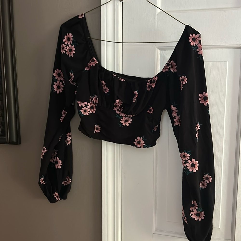 Cute crop blouse